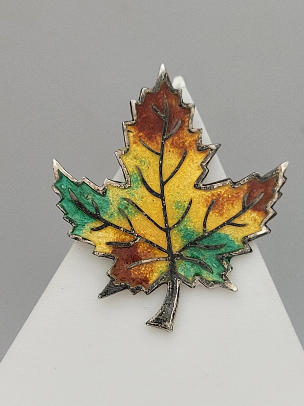Vintage Sterling Silver Enamel Maple Leaf Brooch Canada